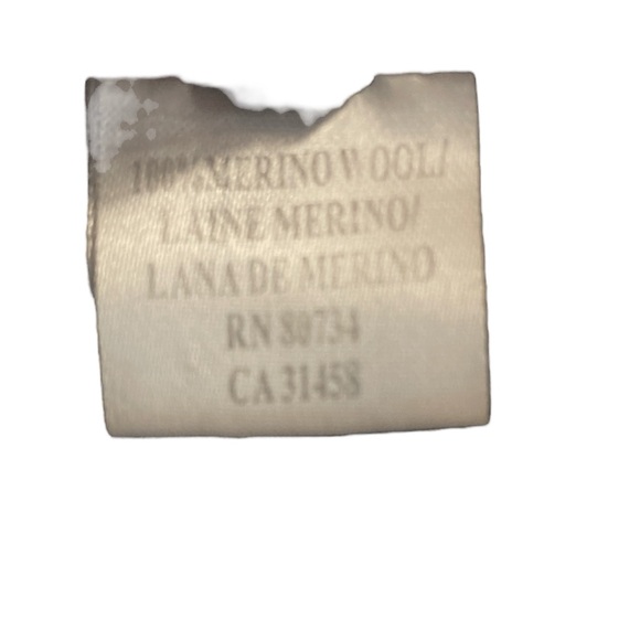 Women’s Navy, 100% Merino Wool Wrap Cardigan BCBG MAXAZRIA sweater, size Large - Picture 5 of 6